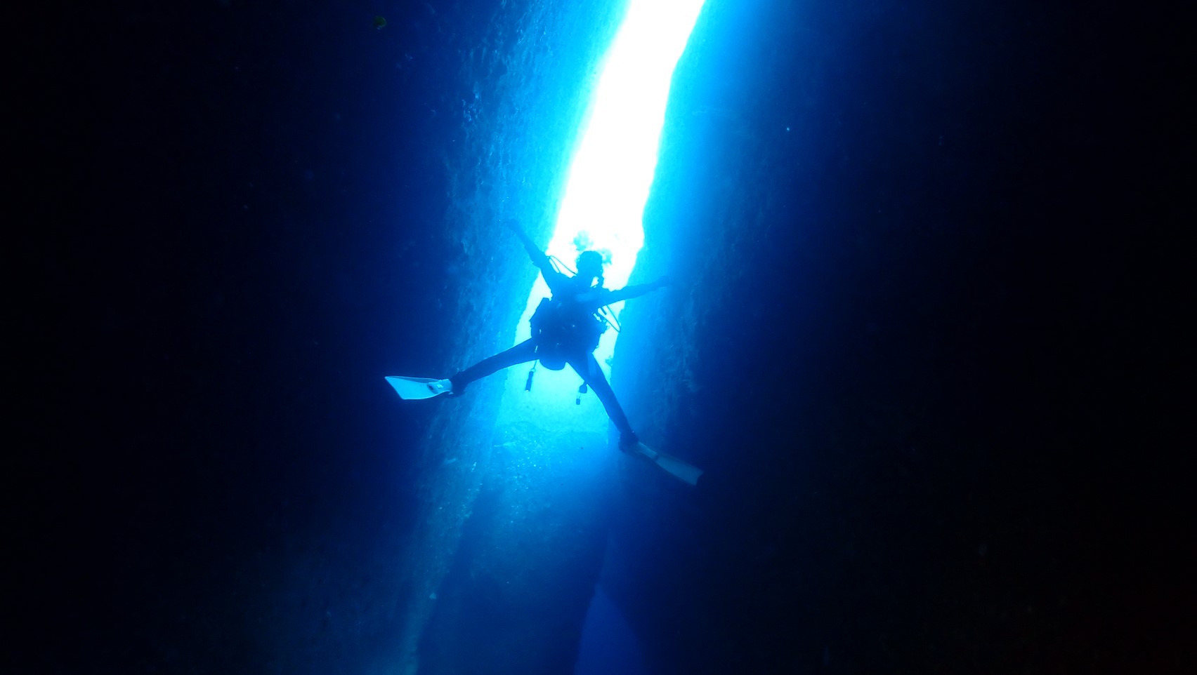 深海ダイビング